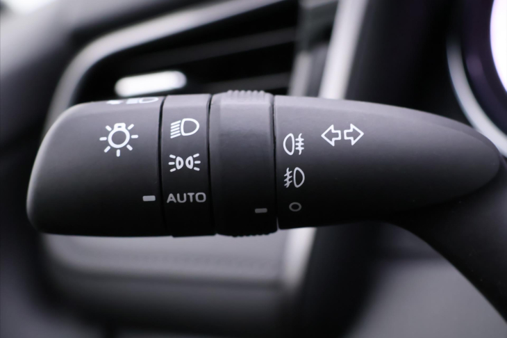 Toyota Camry 2,5 HB Executive CVT CZ DPH