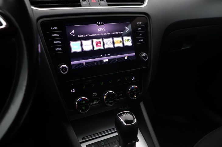 Škoda Octavia 2.0 TDI DSG CZ 125let LED 1Maj