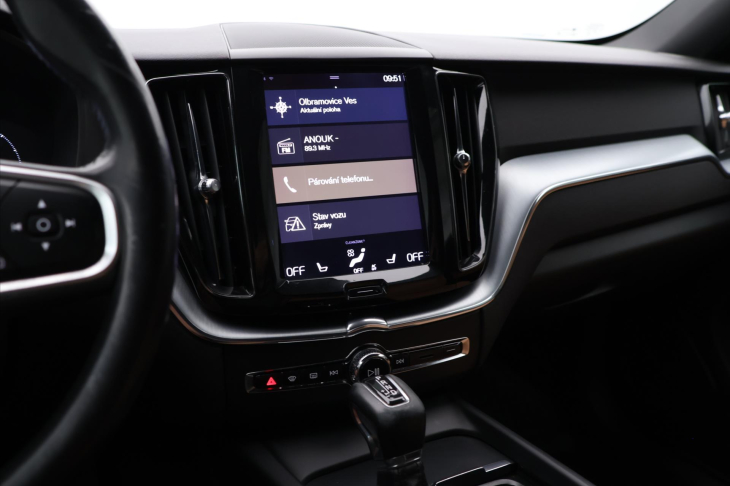 Volvo XC60 2,0 140KW D4 Momentum AWD Auto