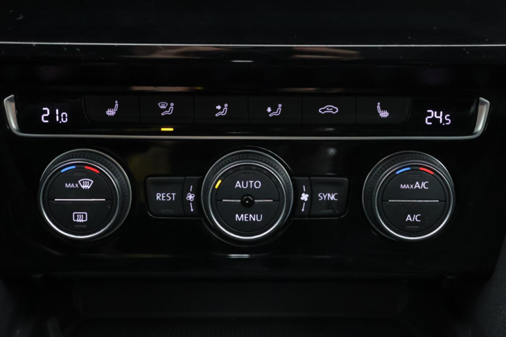 Volkswagen Passat 2,0 TDI 140kW DSG Business LED