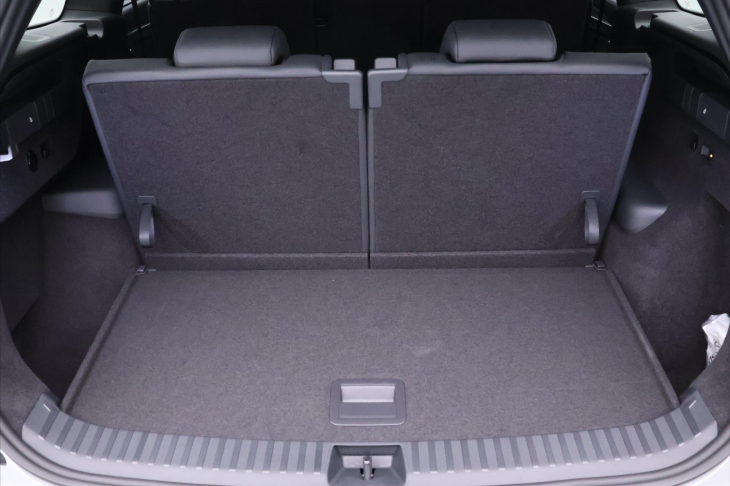Škoda Kodiaq 2,0 TDI DSG 4x4 Sportline 7-Míst