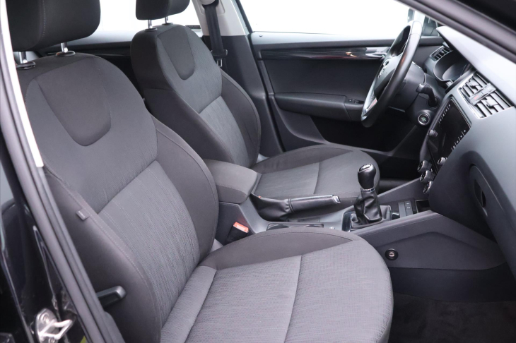 Škoda Octavia 1,6 TDI CZ Style LED Kessy