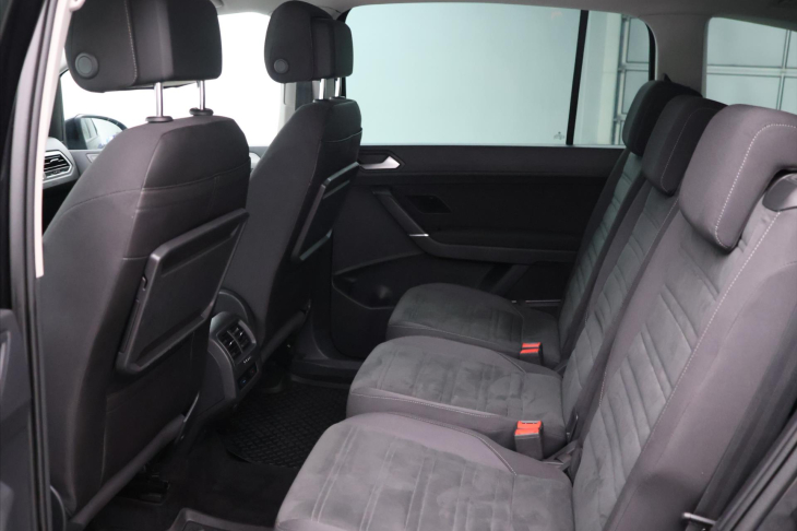 Volkswagen Touran 1,5 TSI EVO 110kW HighLline