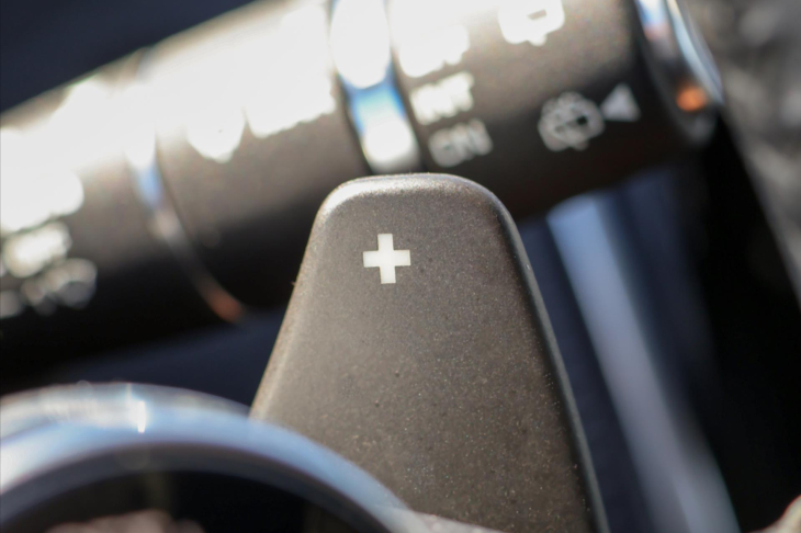 Land Rover Range Rover Velar 2,0 D180 AWD Aut. LED Kůže