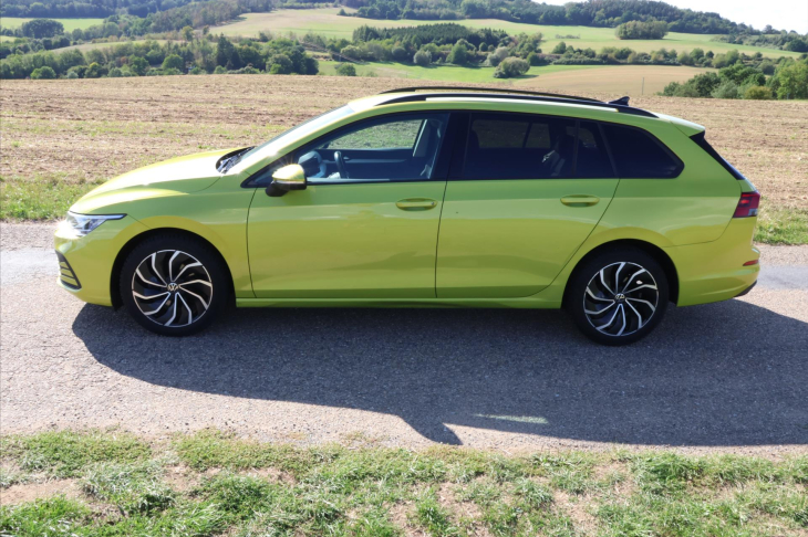 Volkswagen Golf 1,5 TSI 110kW CZ LED 1.Maj