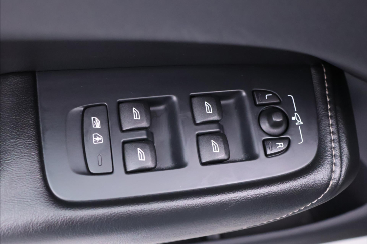 Volvo XC60 2,0 D5 AWD CZ Inscription DPH