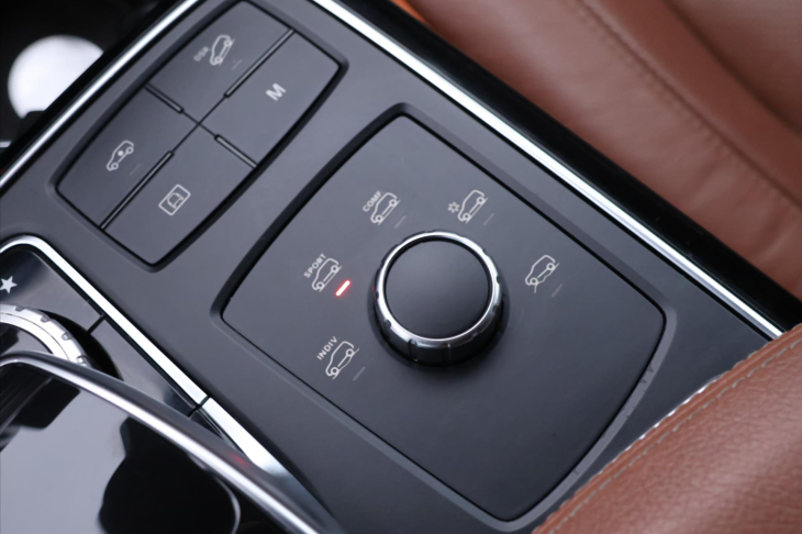 Mercedes-Benz GLE 3,0 350 BlueTEC 190kW 4Matic CZ DPH