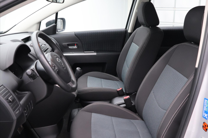 Mazda 5 1,8 i 85kW 7-Míst Serv.K. CZ 100tkm