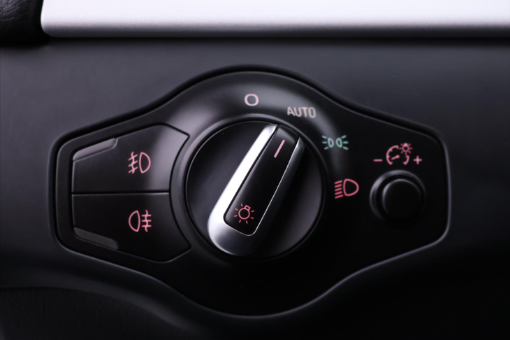 Audi A5 2,0 TDI 140kW Aut. Navi CZ DPH