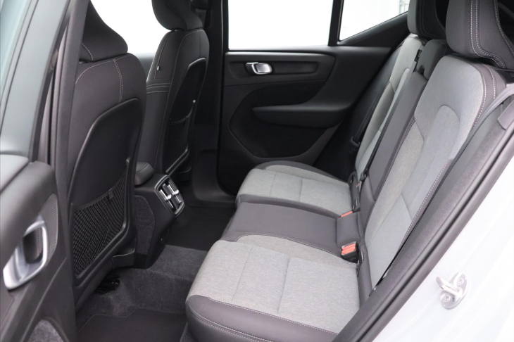 Volvo XC40 2.0 B3 120kW Core DCT CZ DPH
