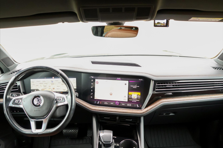 Volkswagen Touareg 3,0 TDI V6 210kW 4M CZ DPH