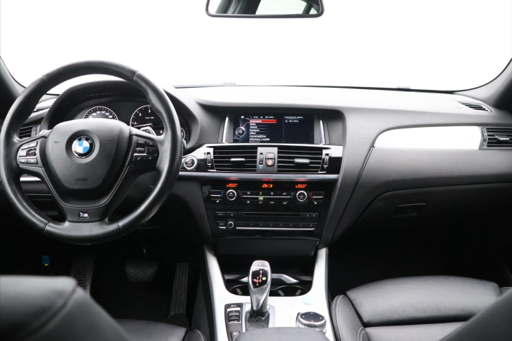 BMW X4 3,0 35xD 230kW CZ M-paket DPH
