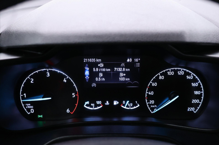 Ford Tourneo Connect 1,5 TDCI Titanium Tažné CZ