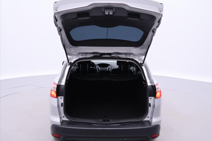 Ford Focus 1,6 TDCi 70kW Klimatizace CZ