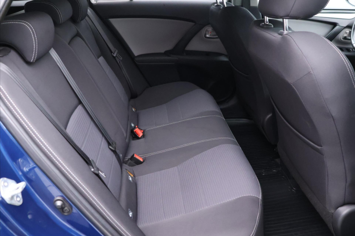 Toyota Avensis 2,0 D-4D 105kW CZ Navi Xenon