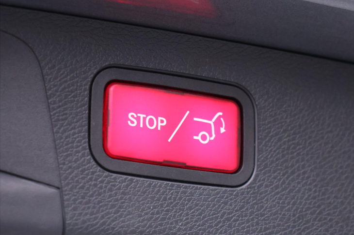 Mercedes-Benz Třídy E 2,0 250 AMG CZ 360° Kamera