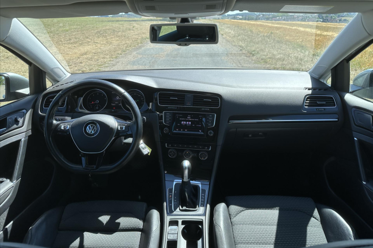 Volkswagen Golf 1,4 TSI 90kW DSG Highline Xenon