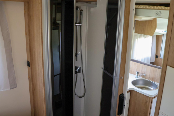 CI Caravans International Ostatní 2,0 Ford Horon 65XT L4 125kW