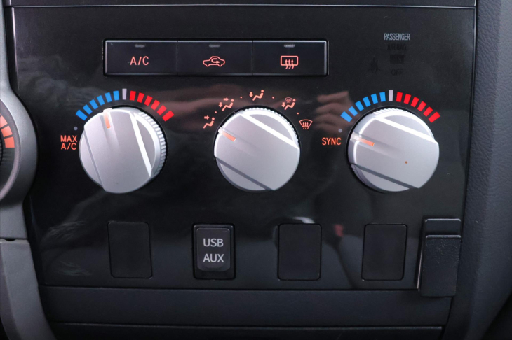 Toyota Tundra 5,7 V8 HEMI 285kW 4x4