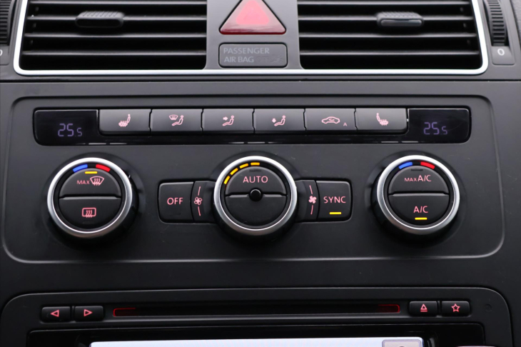 Volkswagen Touran 1,6 TDI 77kW Match Tažné Navi