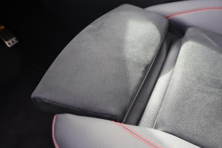 Mercedes-Benz GLB 2,0 200d 4MATIC AMG Premium Plus