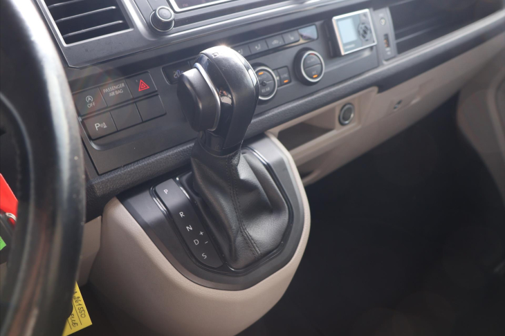 Volkswagen Caravelle 2,0 TDI 150kW DSG 8Míst Comfort