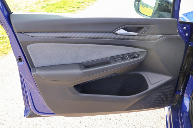 Volkswagen Golf 2,0 235kW 4Motion CZ záruka