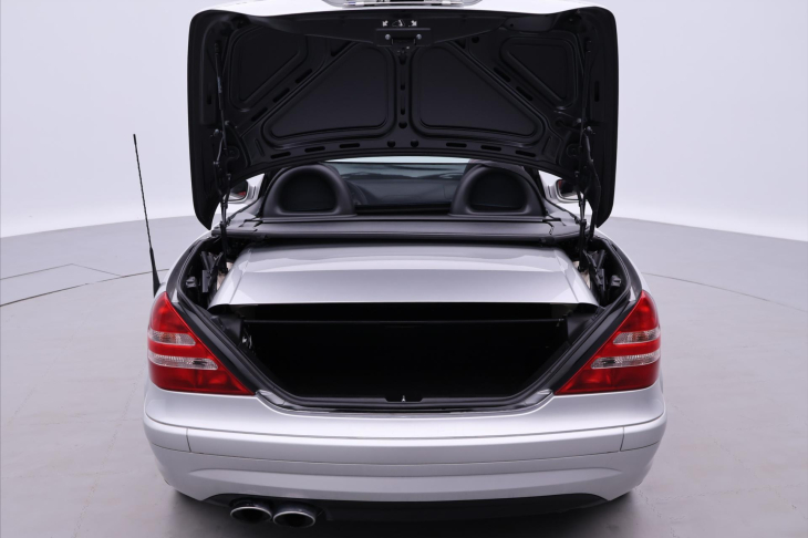 Mercedes-Benz SLK 3,2 32AMG 260kW AT 66tkm DPH