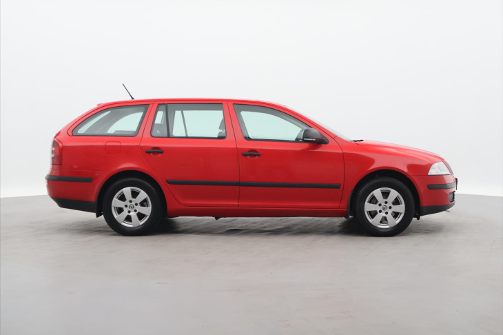 Škoda Octavia 1,6 i 75kW CZ 1.Maj Klima Tour