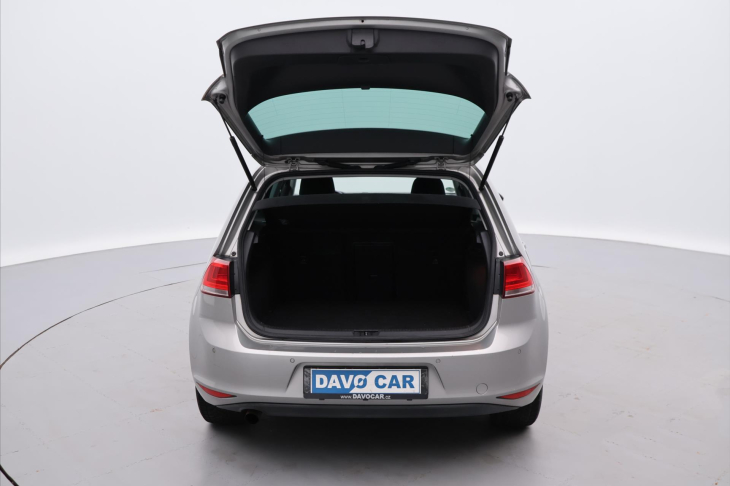 Volkswagen Golf 1,2 TSI Xenon Serv.kniha