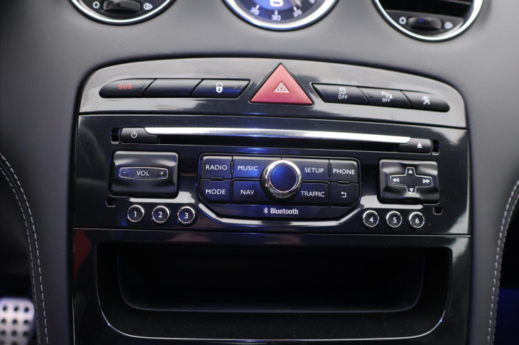 Peugeot RCZ 1,6 16V 147kW Allure Navi