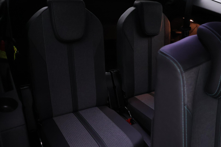 Peugeot 5008 1,2 PT 96kW Allure 7.Míst DPH