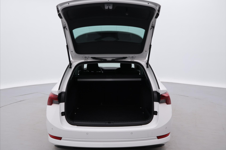Škoda Octavia 2,0 TDI DSG 4x4 CZ Style DPH