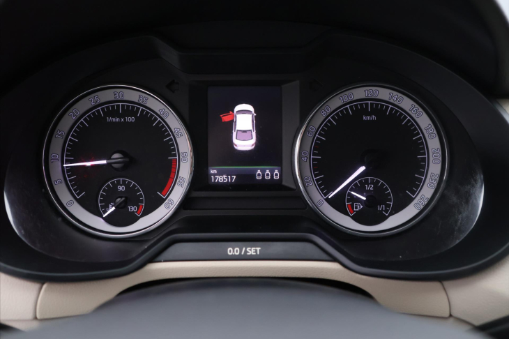 Škoda Octavia 2,0 TDi 110kW Style LED CZ
