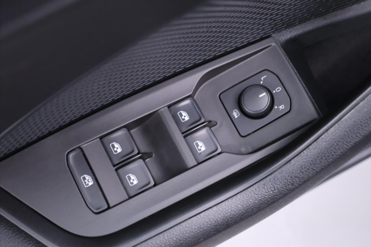 Škoda Octavia 2,0 TDI 85kW Ambition CZ