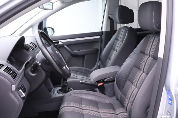 Volkswagen Touran 1,6 TDI 77kW Match Tažné Navi