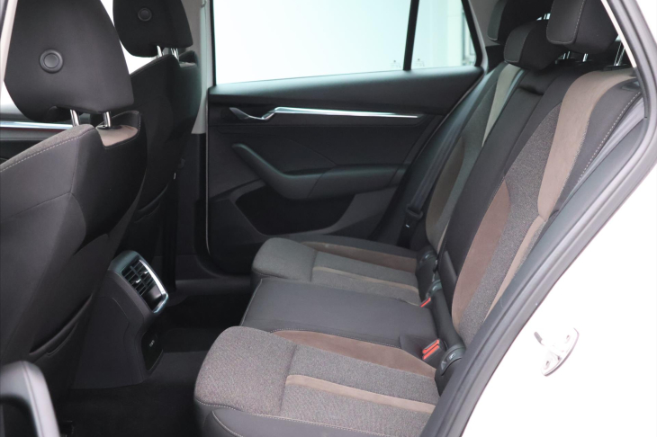 Škoda Octavia 2,0 TDI 147kW DSG CZ Scout DPH