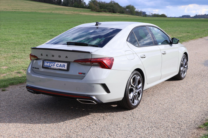 Škoda Octavia 2,0 TSI RS 180kW DSG CZ 1.Maj