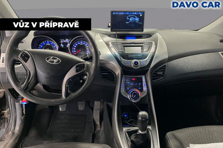 Hyundai Elantra 1,6 i 97kW CZ Comfort Klima