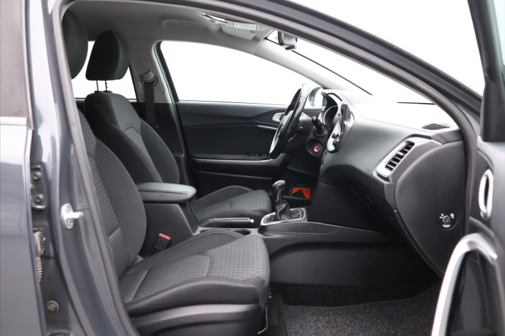 Kia Ceed 1,4 T-GDI Fresh CZ