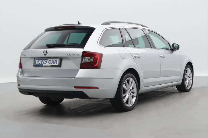 Škoda Octavia 2,0 TDI 110kW DSG Style Kůže