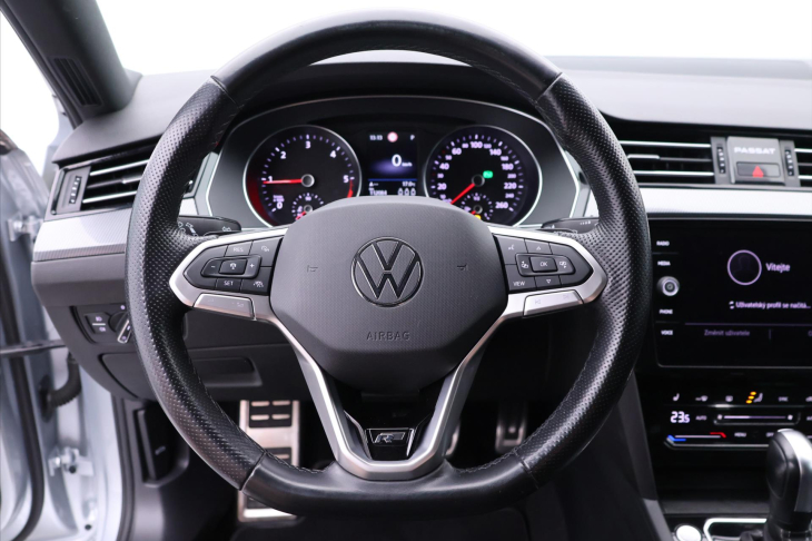 Volkswagen Passat 2,0 TDI 110kW DSG R-line 1.Maj