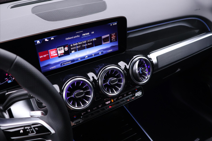 Mercedes-Benz GLB 2,0 200d 4MATIC AMG Premium+