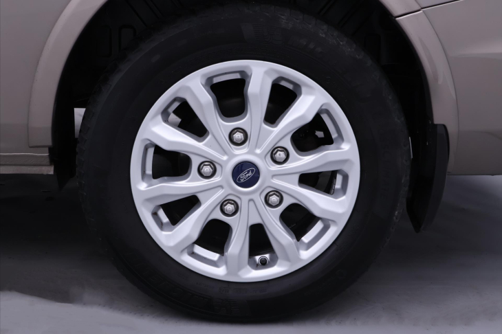 Ford Tourneo Custom 2,0 TDCI 136kW CZ Titanium L2