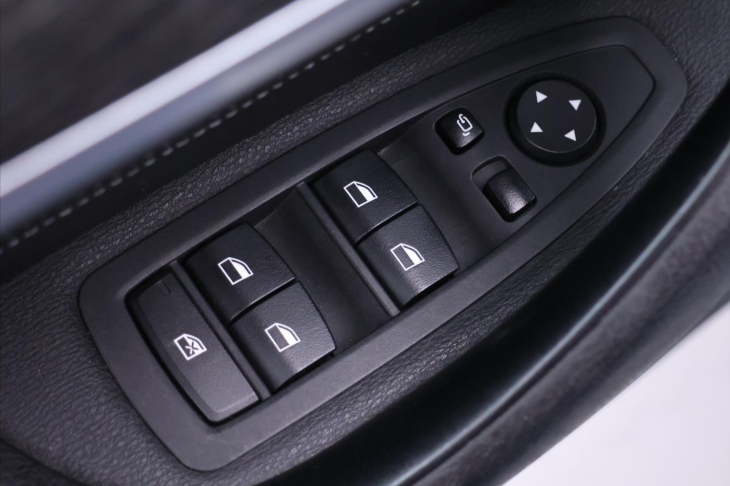 BMW X1 2,0 20i xDrive 141kW Aut. CZ