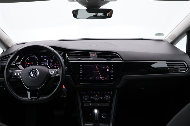Volkswagen Touran 2.0 TDI 110kW DSG 7-Míst DPH