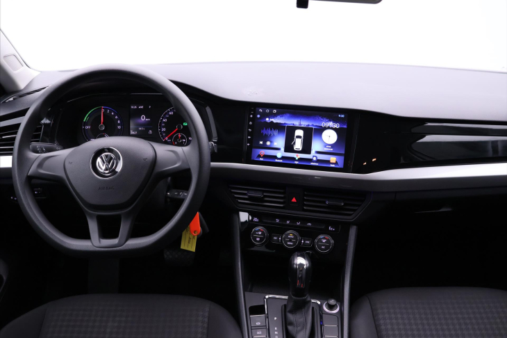 Volkswagen Bora E-Bora 100kW Automat