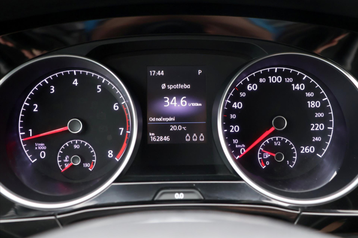 Volkswagen Touran 1,4 TSI 110 kW DSG Highline CZ