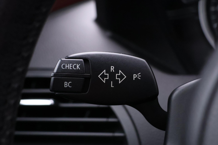 BMW Řada 6 3,0 635da 210kW CZ Kůže