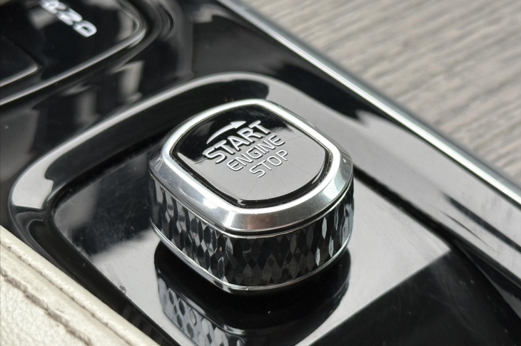 Volvo S90 2,0 B5 184kW CZ DPH